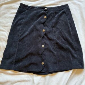 LOVE RICHE Black Corduroy Snap-Front Mini Skirt – Size S